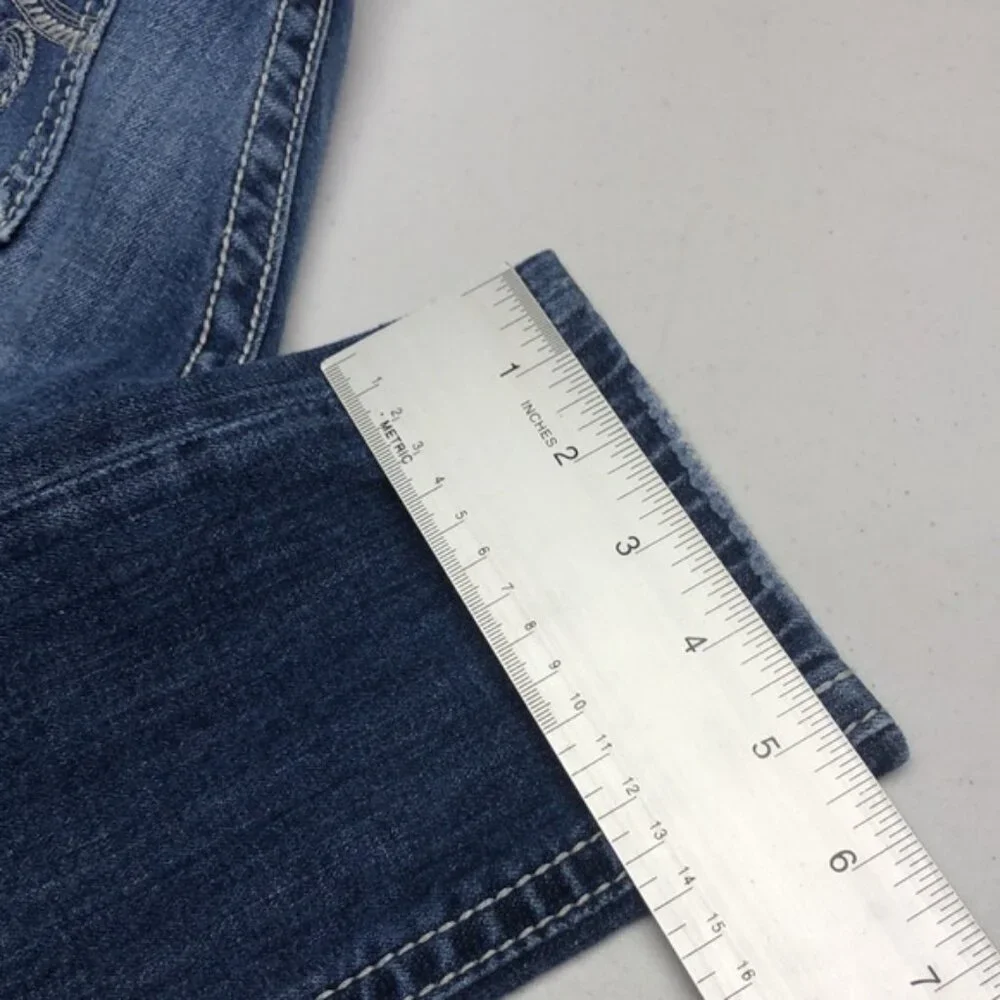 RE/ROCK PREMIUM STRAIGHT LEG JEANS 2/26x29 ⭐️